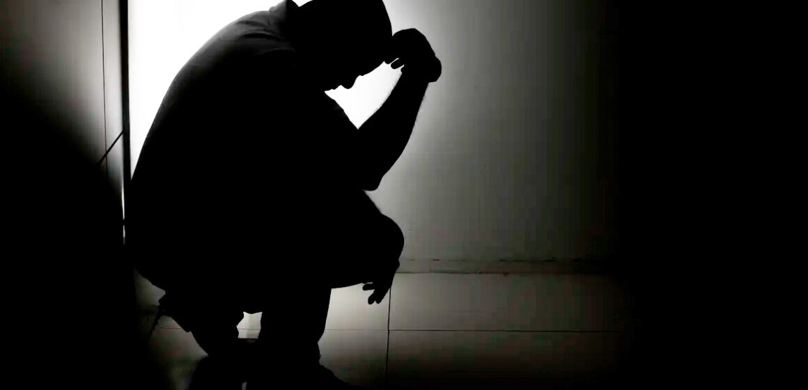 Crescimento alarmante de afastamentos por transtornos mentais no Brasil expõe crise de saúde mental