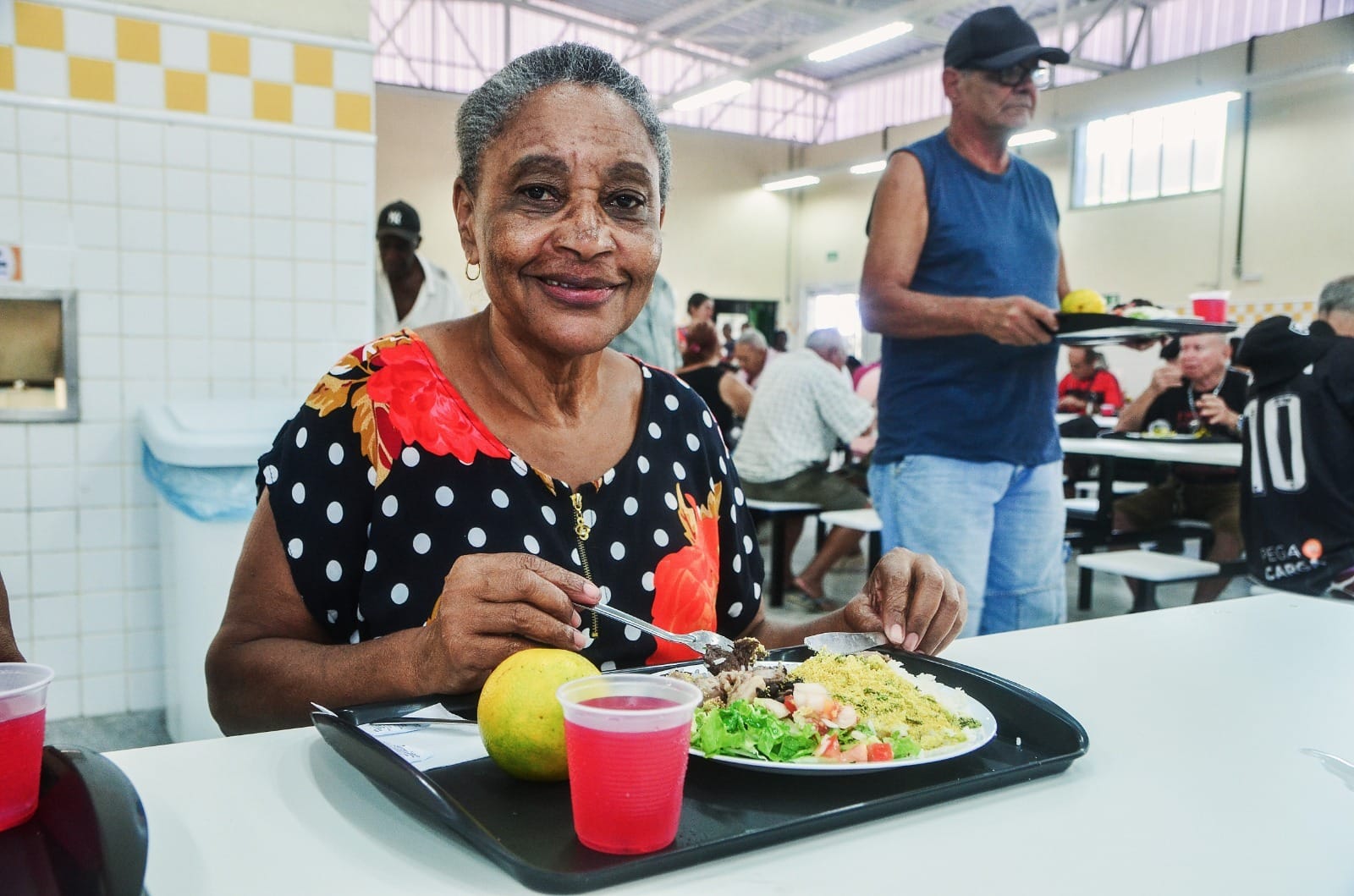 Combate à fome no Rio reduziu 55% da insegurança alimentar entre 2022 e 2023. Conheça os programas sociais que transformaram vidas!