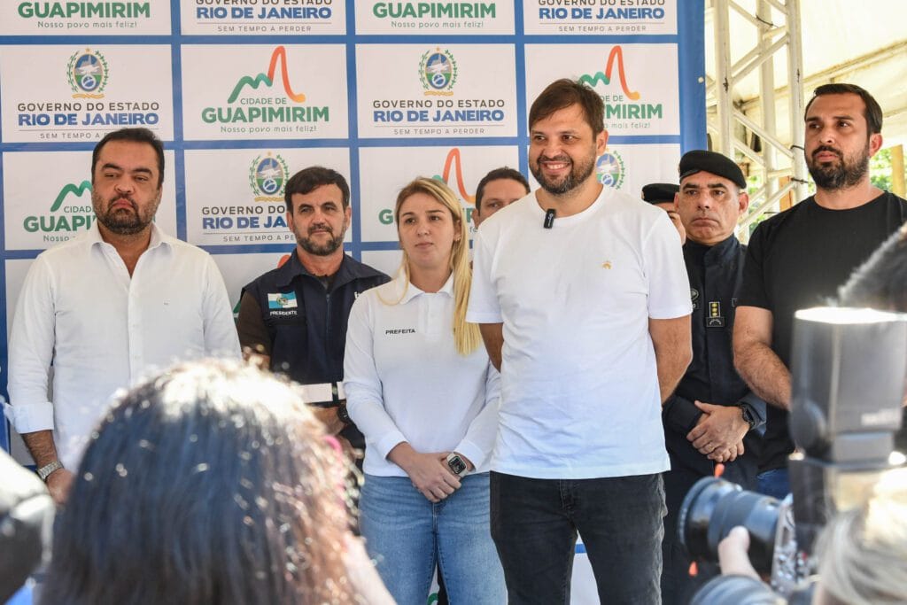 Prefeita Marina Rocha recebe governador Cláudio Castro em Guapimirim