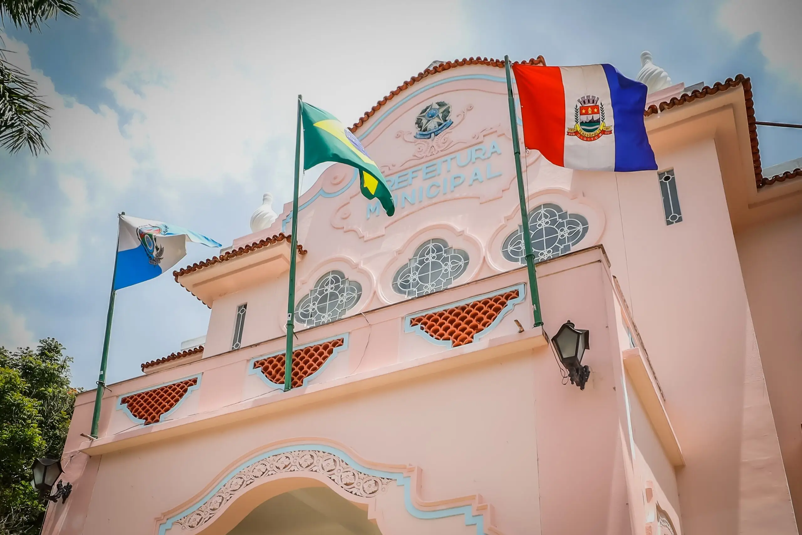 Fachada da Prefeitura Municipal de Teresópolis.