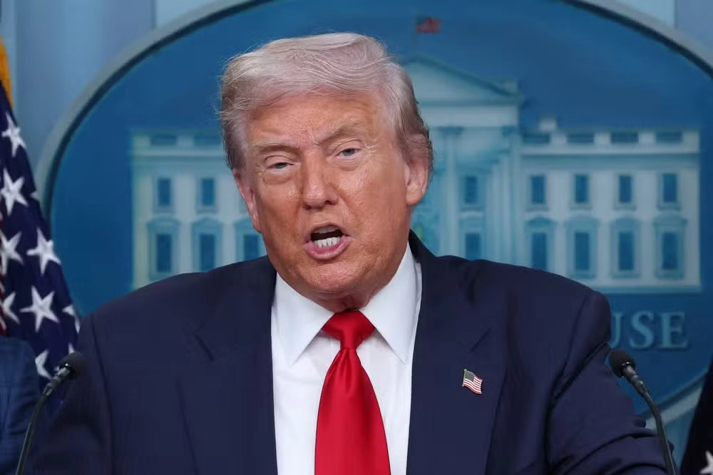 Trump mobiliza Guarda Nacional para operação em Washington contra criminalidade e moradores de rua