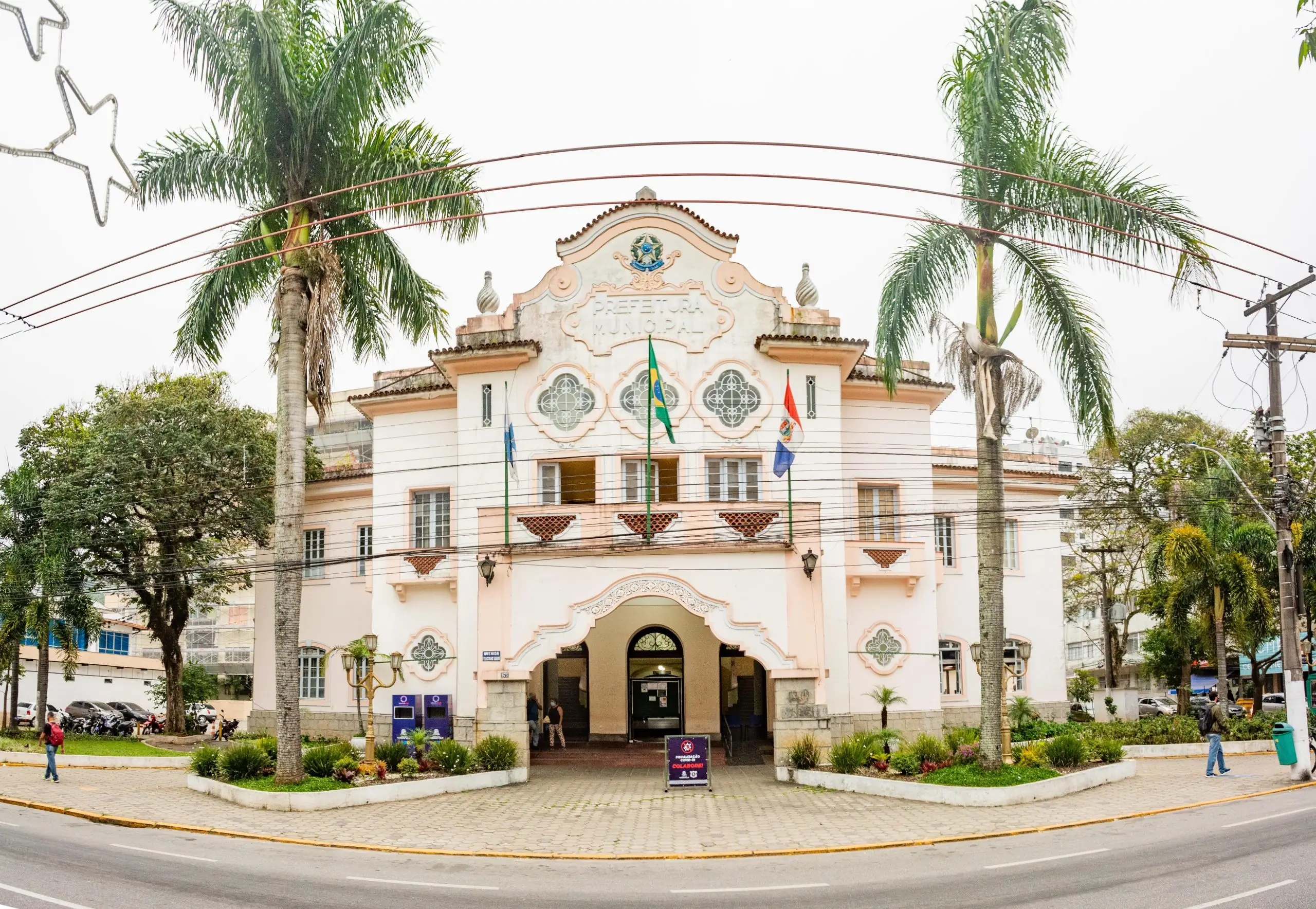 Secretário de Saúde de Teresópolis fala sobre desapropriação em meio ao descaso com a saúde pública.