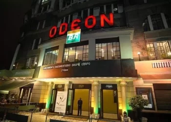 Cine Odeon faz 100 anos e resiste como símbolo do cinema de rua