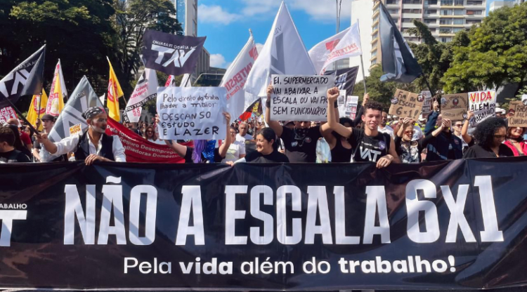 Caminhos da Reportagem debate a exaustão na escala 6×1 hoje