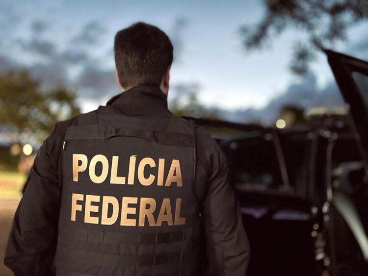 PF investiga grupo suspeito de usar anúncios falsos para simular sites do governo