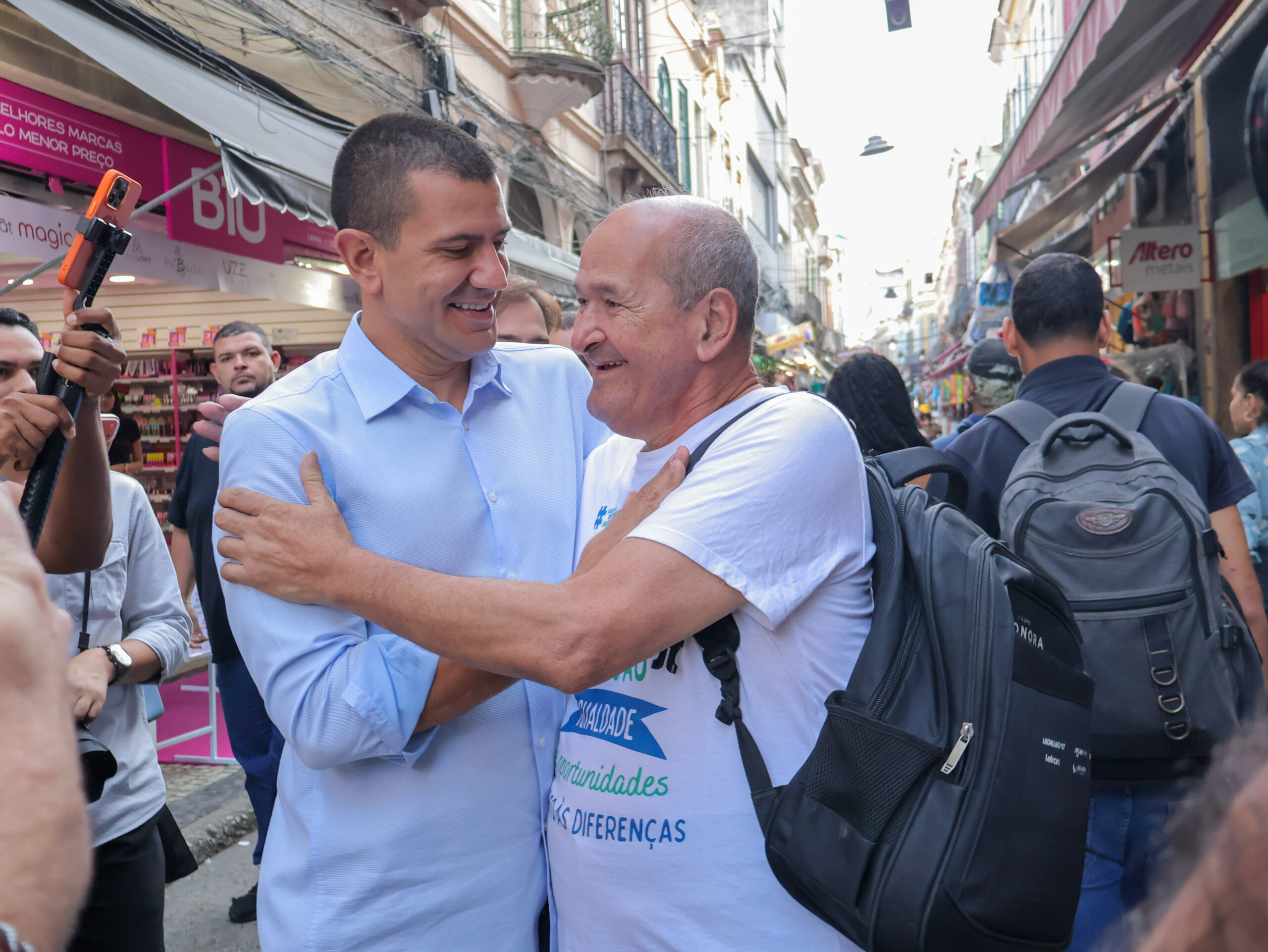 Douglas Ruas visita a Saara e apresenta propostas para fortalecer o comércio