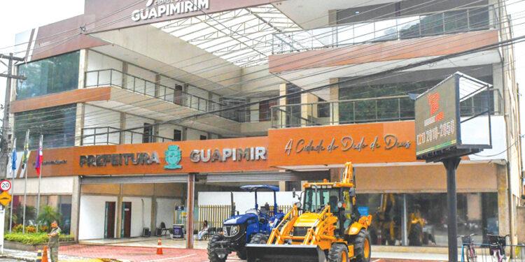 Guapimirim abre concurso com 508 vagas para professores da rede municipal