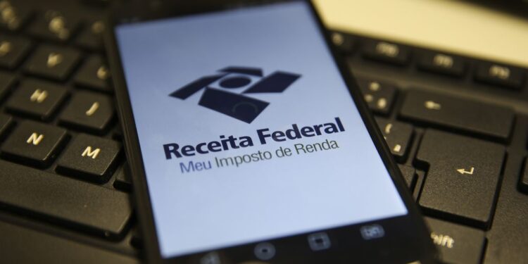 Receita paga lote especial de restituição automática do Imposto de Renda nesta quarta-feira