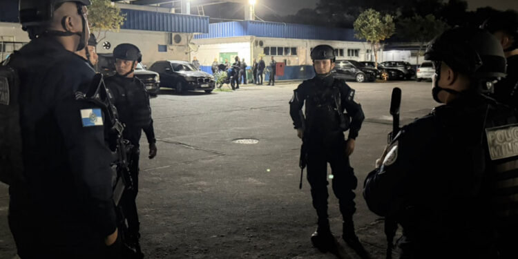 Polícia faz Operação Barricada Zero no Chapadão contra o CV