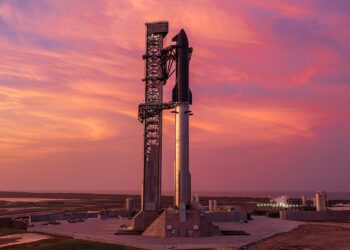 SpaceX realiza o 14º voo de teste da Starship, a maior nave do planeta