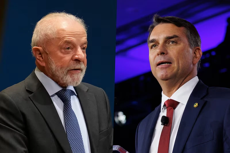 Eleitor votando na urna eletrônica durante as pesquisas para o segundo turno presidencial.