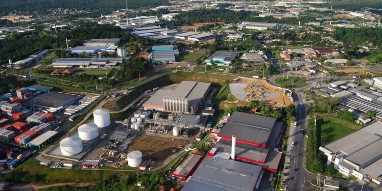 Juros altos travam o crédito para 76% da indústria nacional, diz a CNI